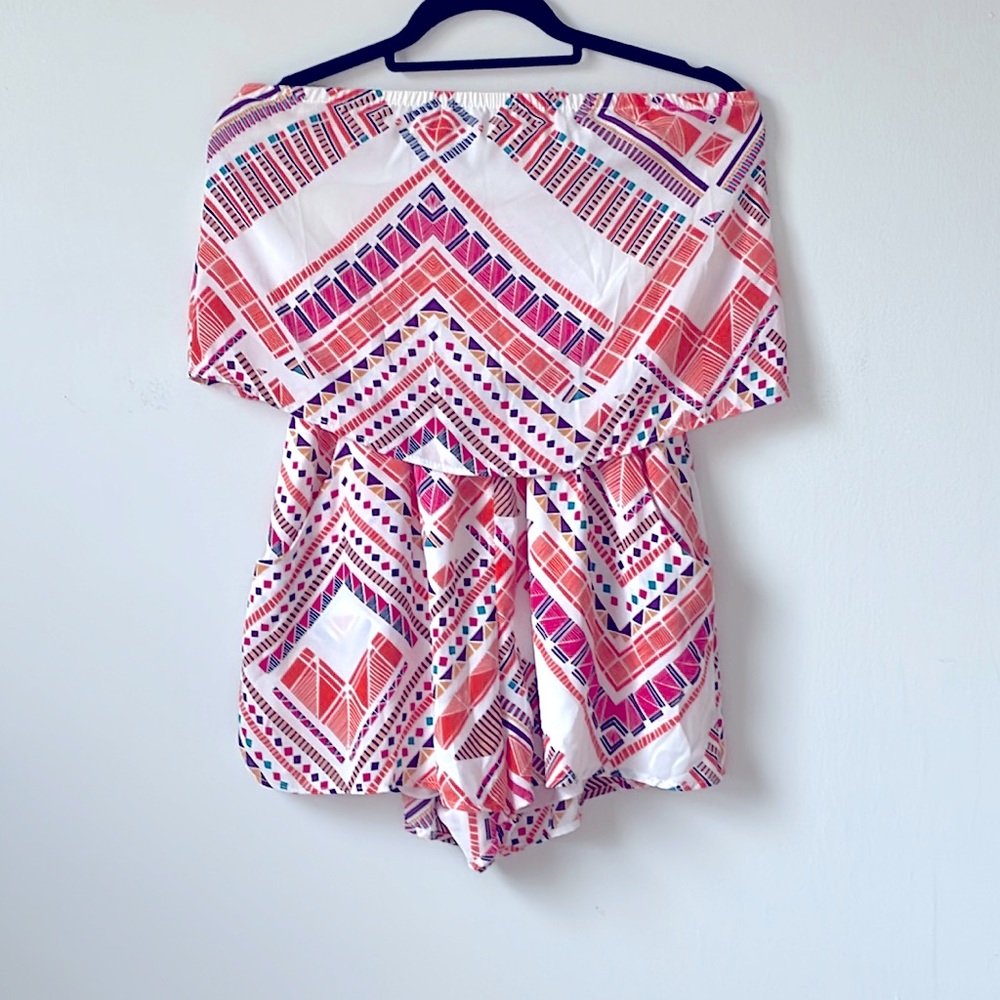 Vestique Strapless Colorful Romper with pockets